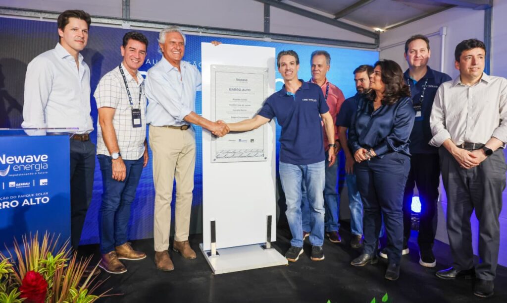 Caiado e Daniel durante inauguração do Complexo Solar de Barro Alto, maior parque fotovoltaico de Goiás, com investimento de R$ 1,3 bilhão