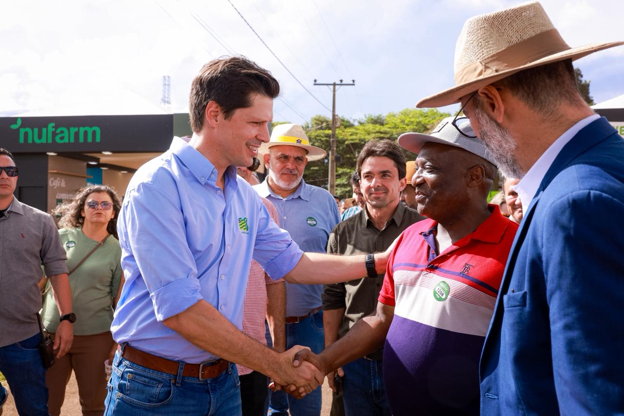 Durante a Tecnoshow, em Rio Verde, o governador Daniel Vilela entrega benefícios para impulsionar o desenvolvimento do setor rural