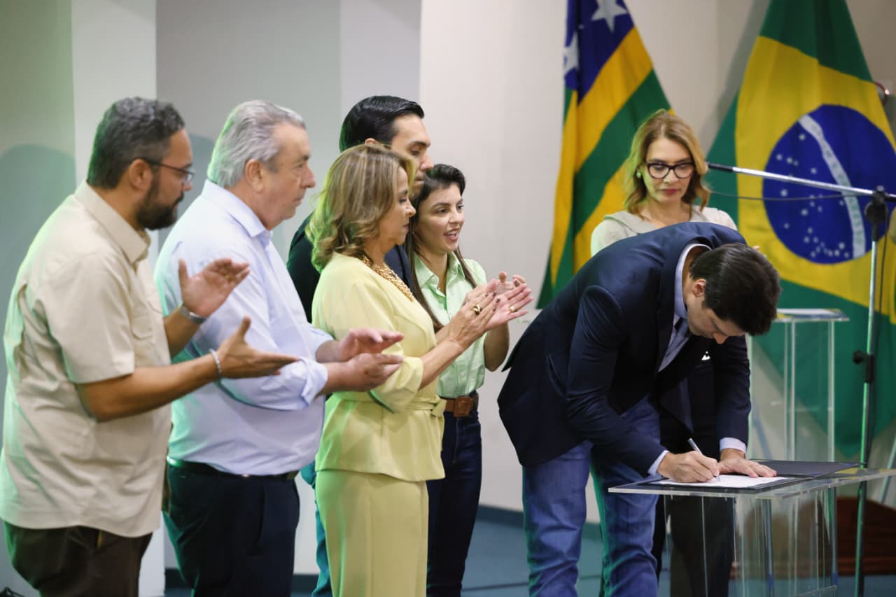 Daniel Vilela lança 212 obras em 44 municípios goianos