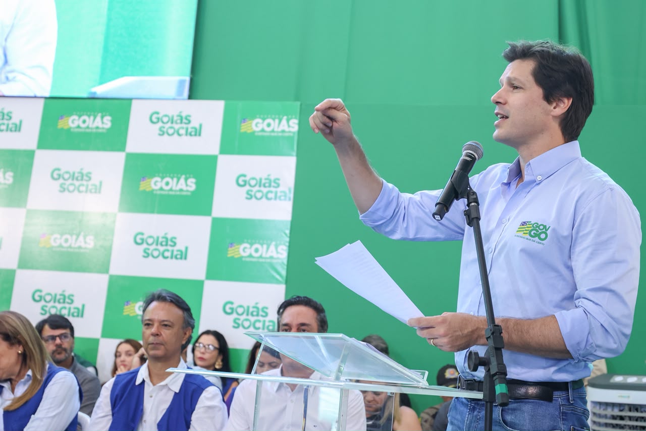 Daniel Vilela e Iara levam Goiás Social a Planaltina com entrega de mais de 1,4 mil benefícios