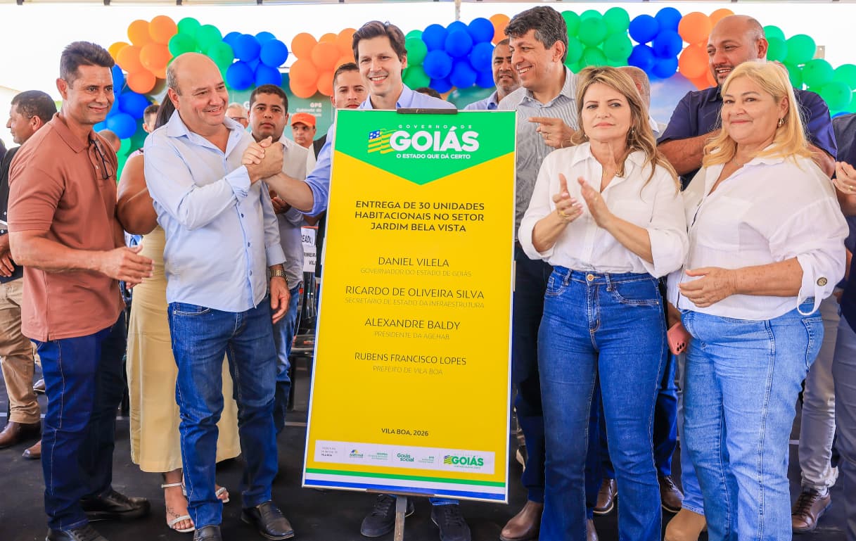 Daniel Vilela entrega 30 casas a custo zero em Vila Boa