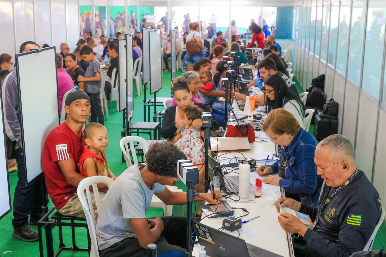 Daniel Vilela reforça compromisso com o Entorno na abertura do Goiás Social em Cidade Ocidental
