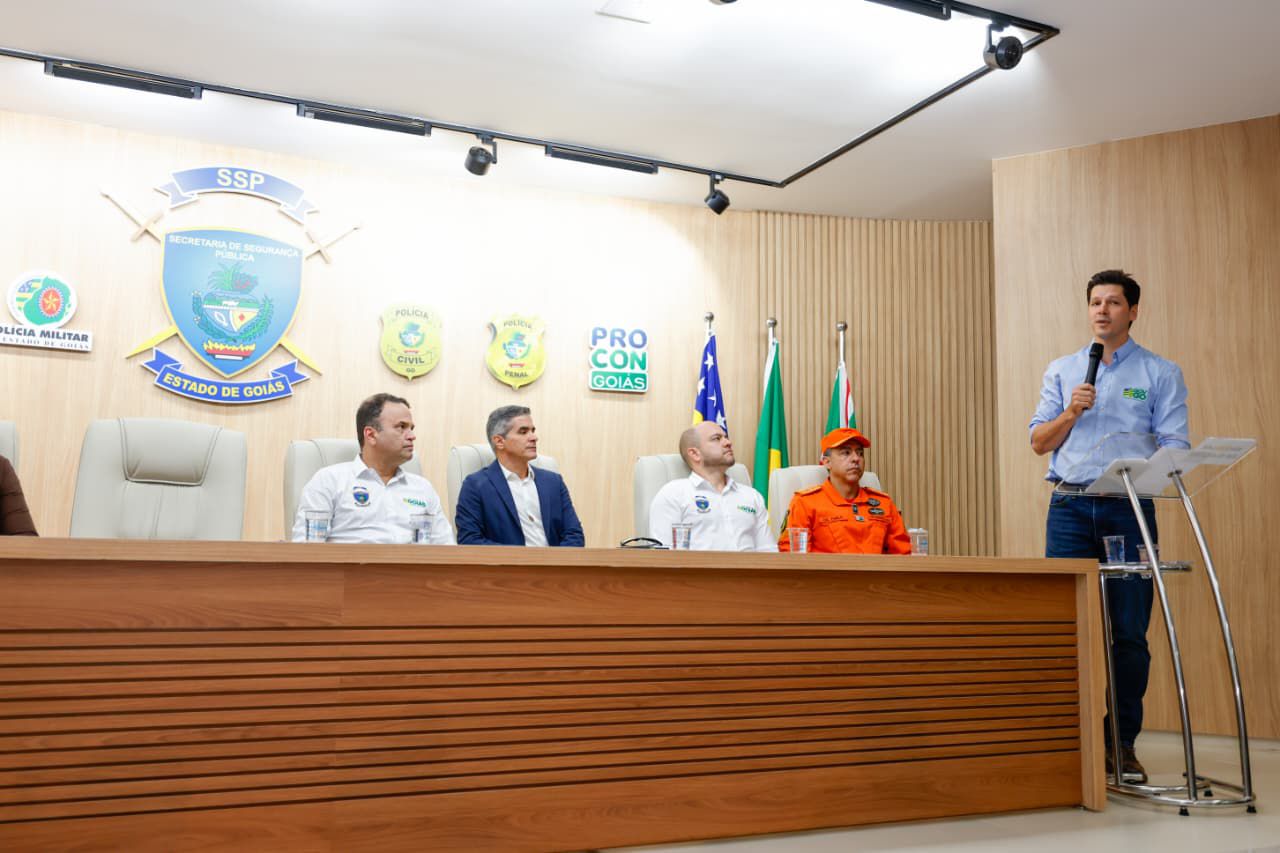 Daniel Vilela entrega R$ 12,7 milhões em veículos e equipamentos para segurança pública de Goiás